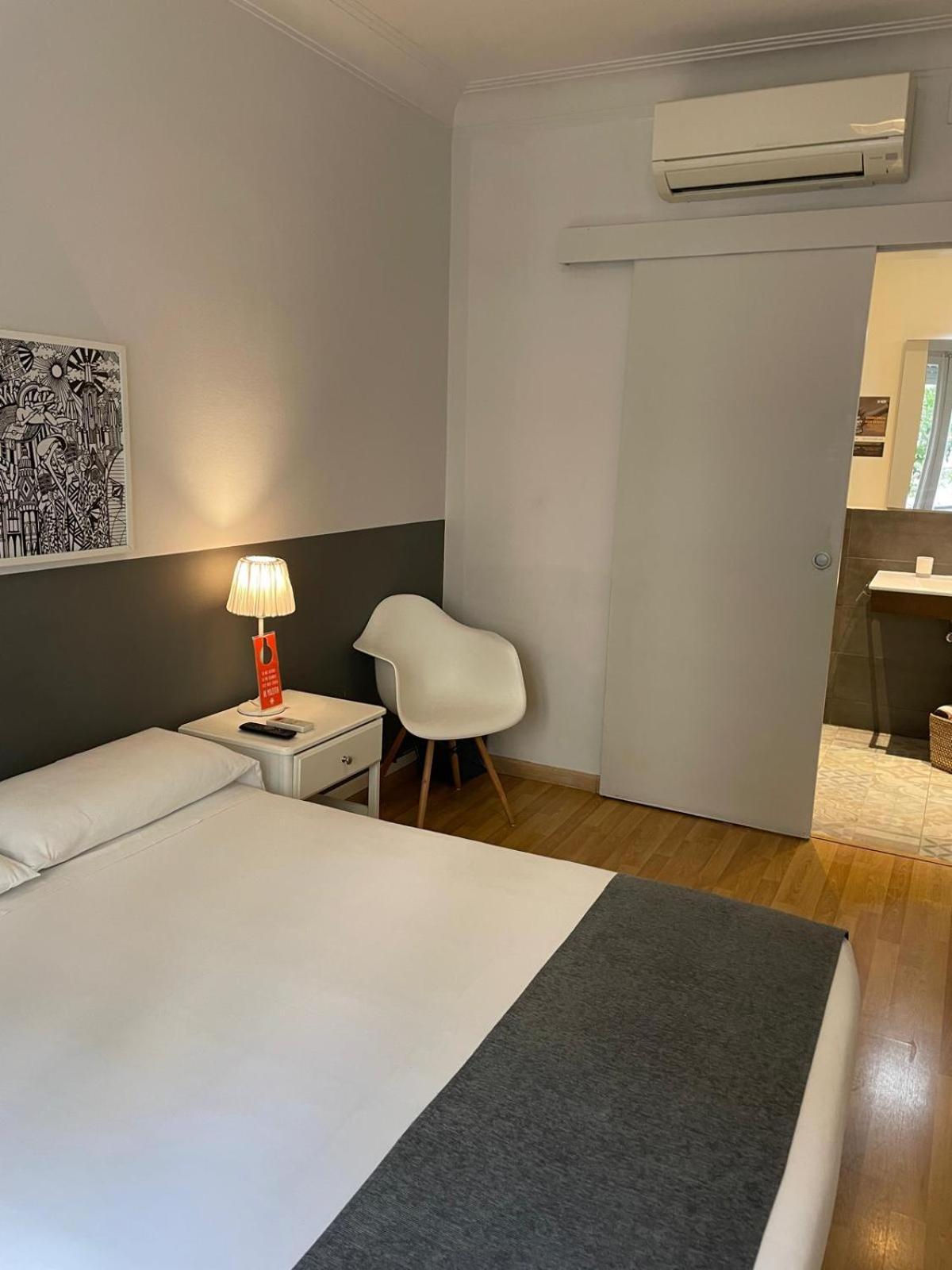 El Ninot Hostel Barcelona