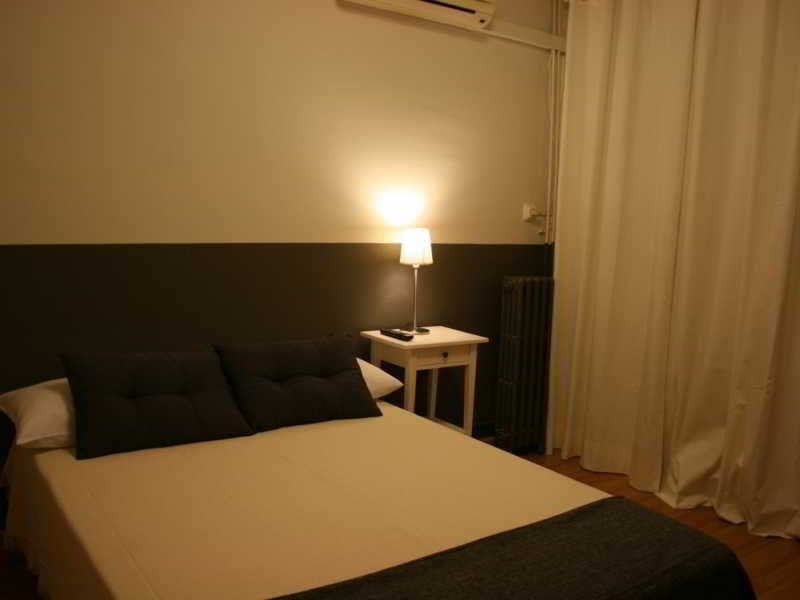 El Ninot Hostel