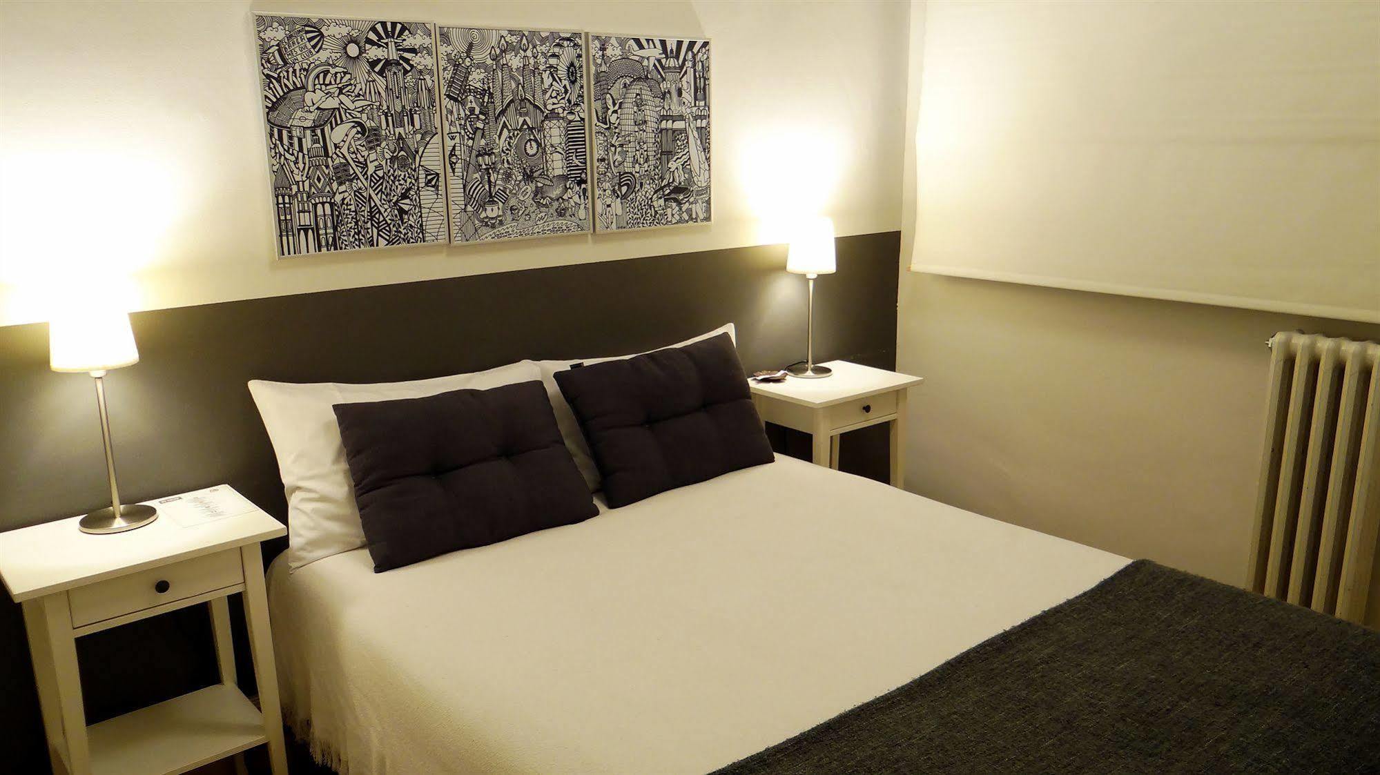 Hostel El Ninot *